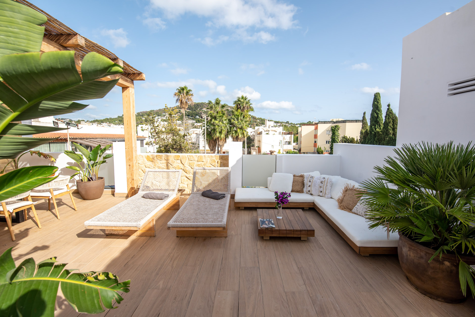 Resa Estates Ibiza te koop sale venta Penthouse atico Jesus private pool plants terrace.jpg